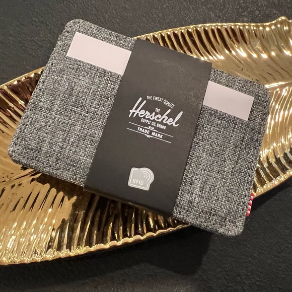 Herschel Charlie Card Holder in Raven Cross Hatch Unisex - Picture 5 of 10